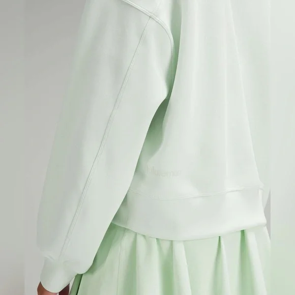 lululemon Softstreme Perfectly Oversized Cropped Crew in Kholrabi Green Size 2 - Picture 4 of 10